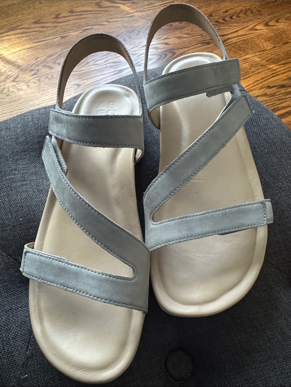 Abeo Oasis Cross sandal- ABEO Olivia 3100 women 10 light grey